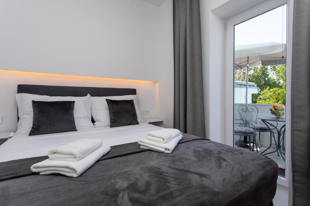 Apartments San Leopoldo ซริกเวนิซา ภายนอก รูปภาพ